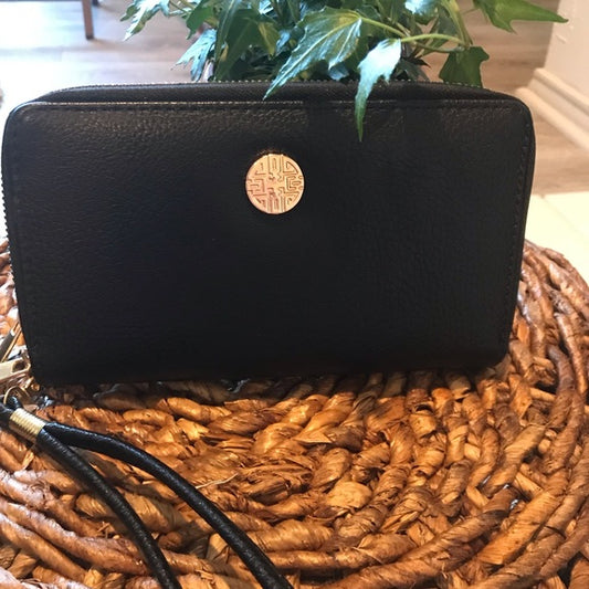 Resale New- Rebecca and Rifka Black and Gold Double Zipper Wrislet Wallet